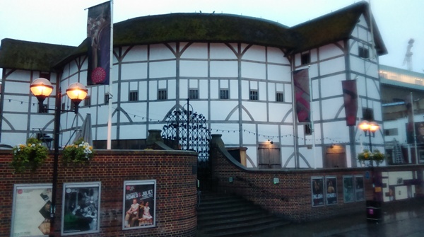 And heading back along the Thames towards Battersea I passed Shakespare's Globe Theater